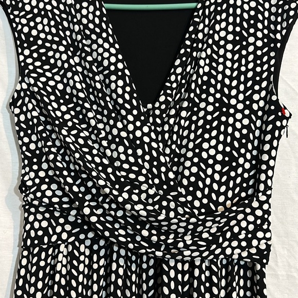 Tommy Hilfiger Sleeveless Black/White Polka Dot Dress - Picture 2 of 8